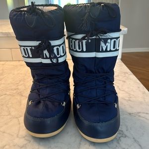 Navy White Moon Boots